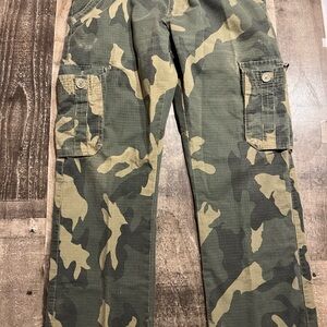 Men’s 36x32 Camo Military Cargo Y2K Project Mayhem pants